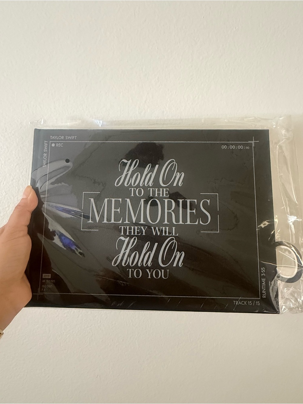 Taylor Swift Reputation Scrapbook Hold On to the Memories- Black - Picture 2 of 3